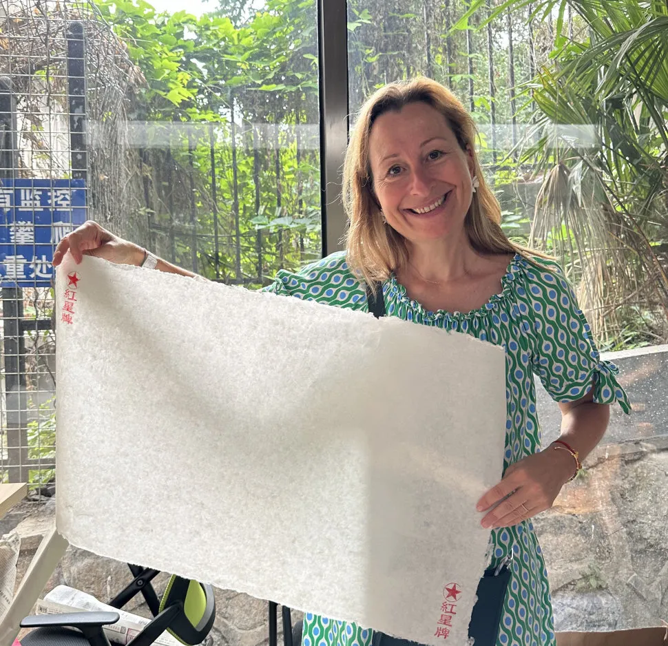 瑞士姑娘捞出人生首张宣纸！这场南艺非遗课让世界看见中国匠心